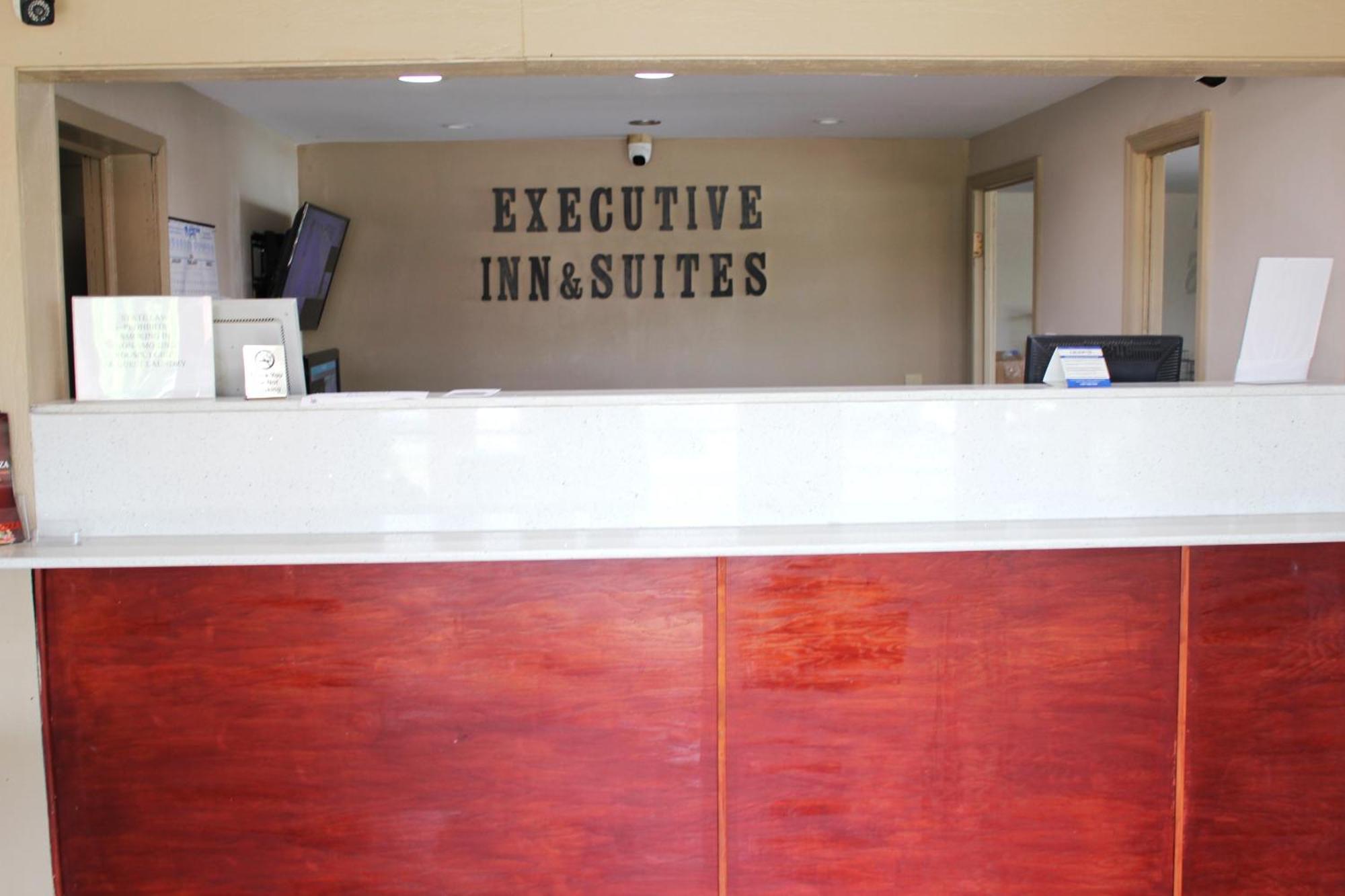 Executive Inn & Suites Нэшвилл Экстерьер фото